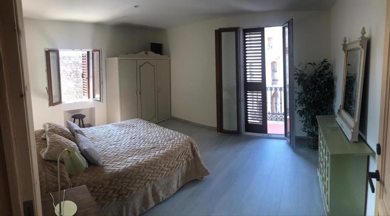 شقة La Casita De San Antonio أوروبيسا ذيل مار المظهر الخارجي الصورة